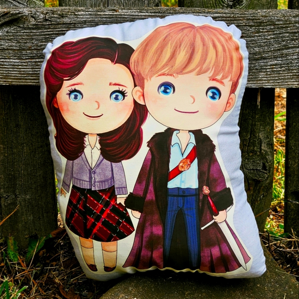 Narnia Peter And Susan Pillow Pal. New.